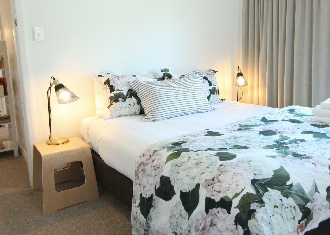 2 - Handsome And Sunkissed On The Doorstep To Wanaka Extérieur photo
